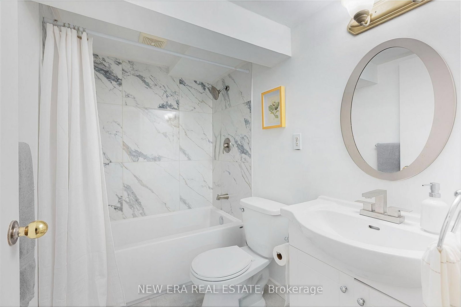 4246 Bloor Street W • Toronto, ON photo 39