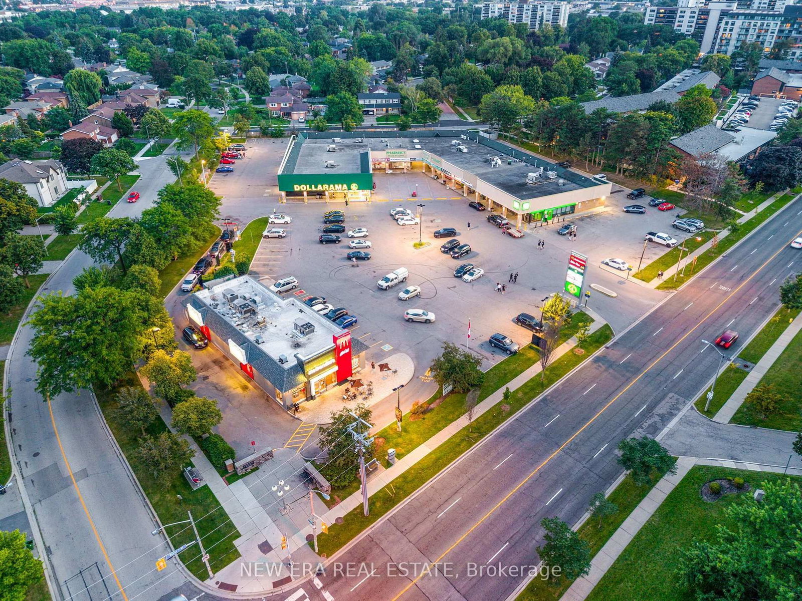 4246 Bloor Street W • Toronto, ON photo 4