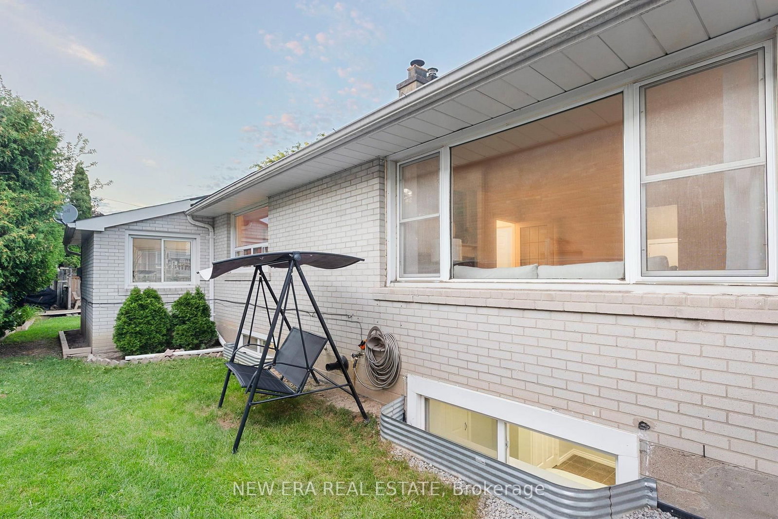 4246 Bloor Street W • Toronto, ON photo 47