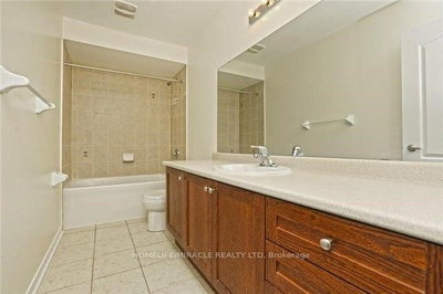 8 Arrowstone Brampton,ON L6R 3T5 — Photo 12