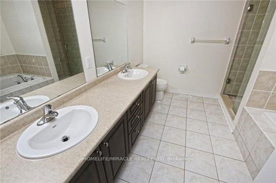 8 Arrowstone Brampton,ON L6R 3T5 — Photo 14