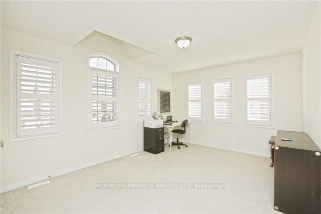 8 Arrowstone Court • Brampton, ON photo 17