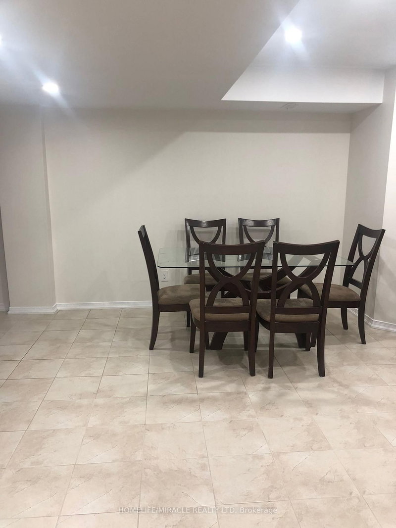 8 Arrowstone Brampton,ON L6R 3T5 — Photo 26