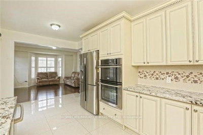 8 Arrowstone Court • Brampton, ON photo 8