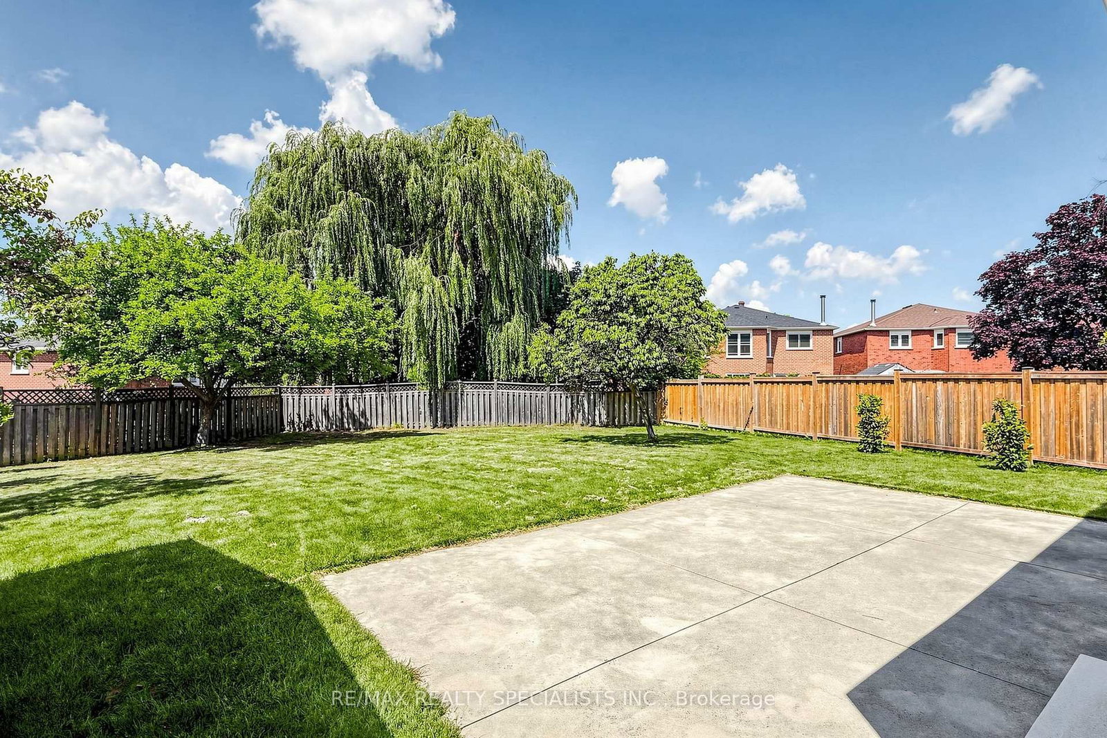 776 Savoy Crescent • Mississauga, ON photo 35