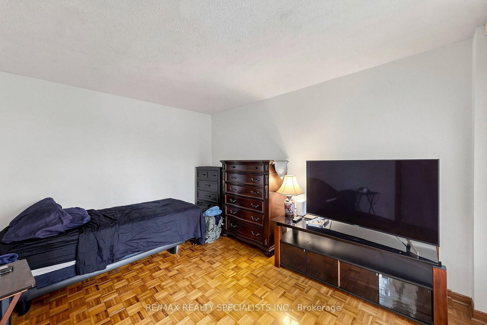 776 Savoy Crescent • Mississauga, ON photo 6