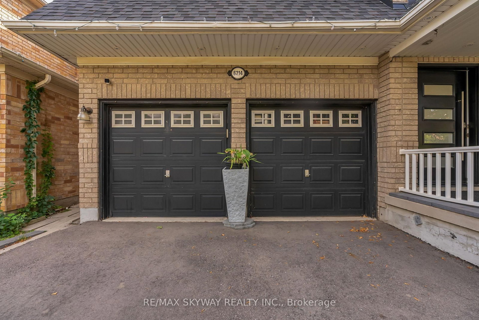 6214 Miriam Way • Mississauga, ON photo 6