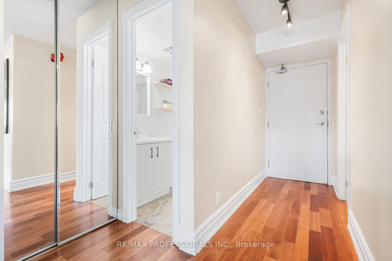 1275 Cornerbrook Mississauga,ON L5C 3J3 — Photo 17