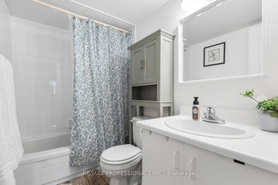 1275 Cornerbrook Mississauga,ON L5C 3J3 — Photo 23