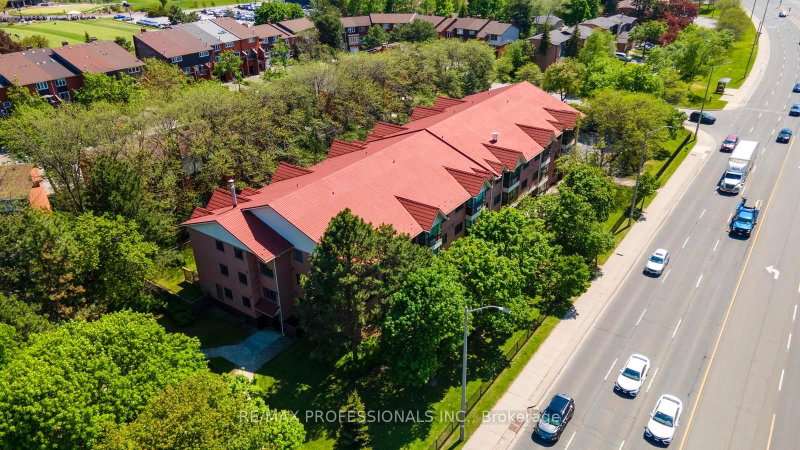 1275 Cornerbrook Mississauga,ON L5C 3J3 — Photo 26