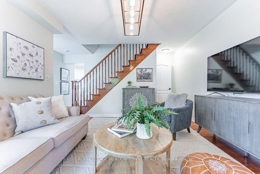 1116 Barclay Circle • Milton, ON photo 11