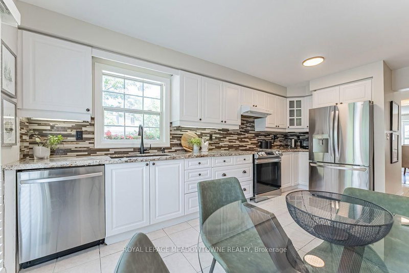 1116 Barclay Milton,ON L9T 5W4 — Photo 16