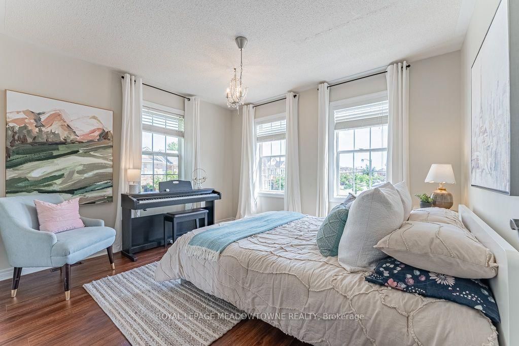 1116 Barclay Circle • Milton, ON photo 22