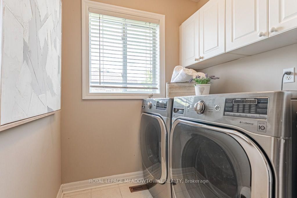 1116 Barclay Circle • Milton, ON photo 27