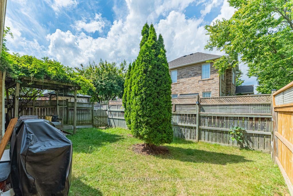 1116 Barclay Circle • Milton, ON photo 37