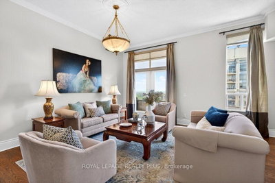 35 Kingsbridge Garden Circle • #TPH4 • Mississauga, ON photo 3