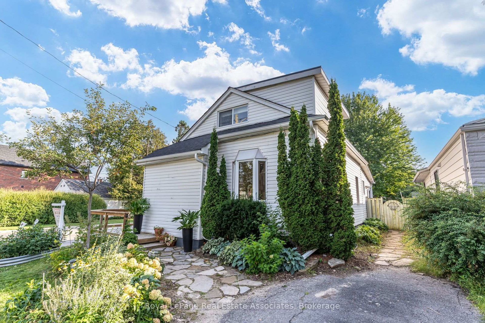 889 Third Street • Mississauga, ON photo 3
