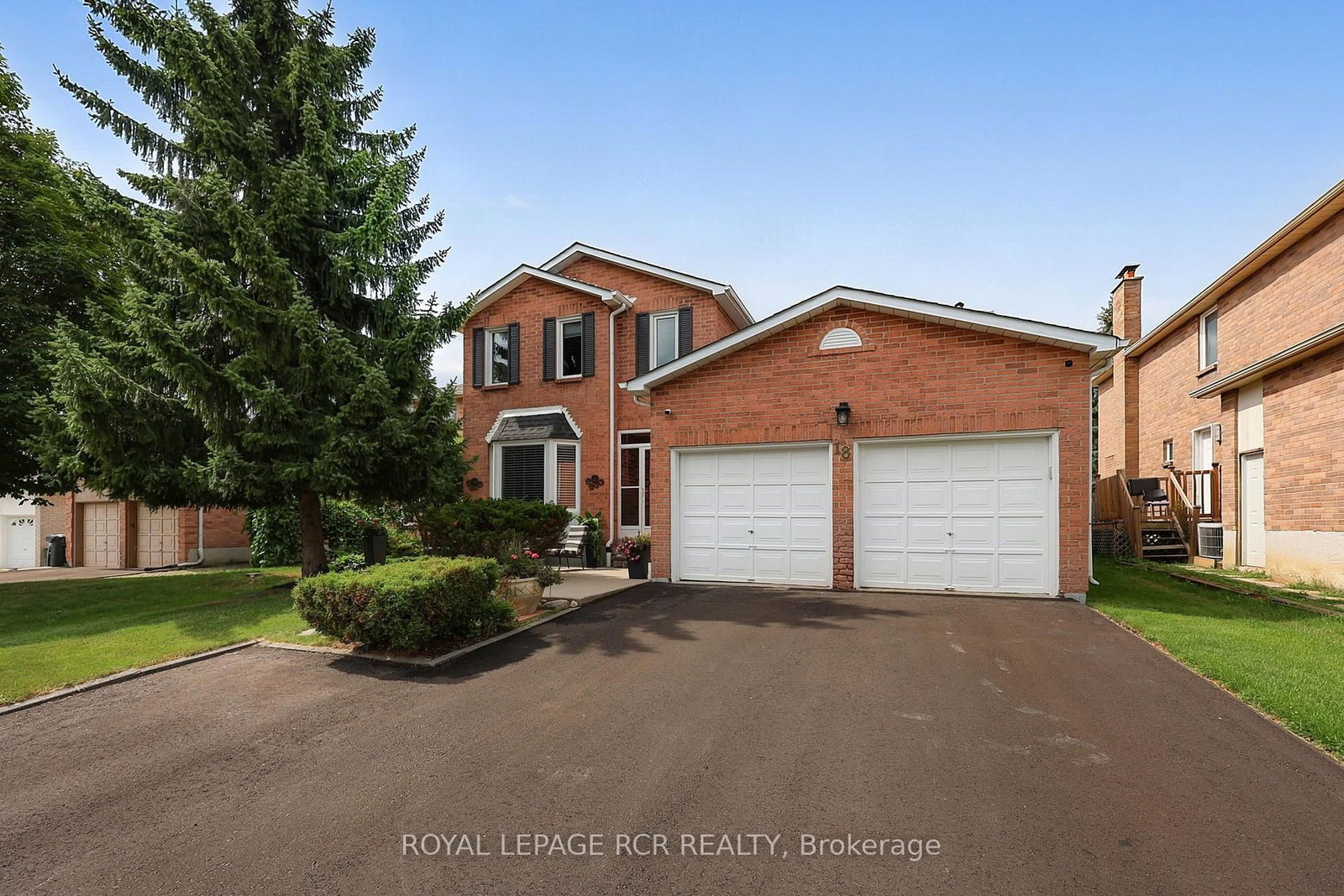 18 Mccabe Crescent • Caledon, ON photo 3