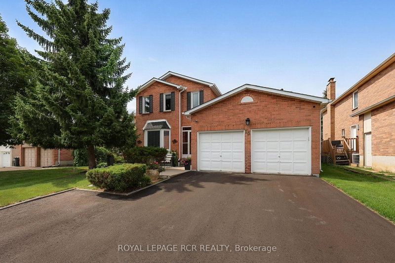 18 Mccabe Crescent