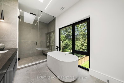 1205 Canterbury Mississauga,ON L5G 4A4 — Photo 25