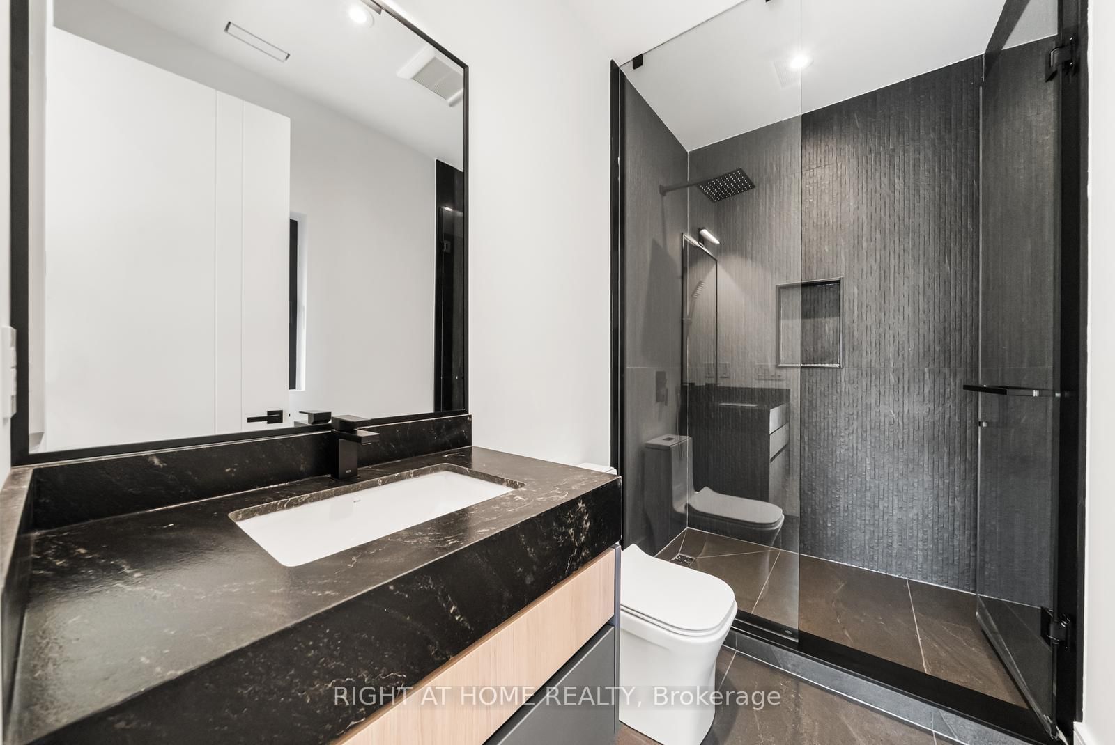 1205 Canterbury Road • Mississauga, ON photo 30