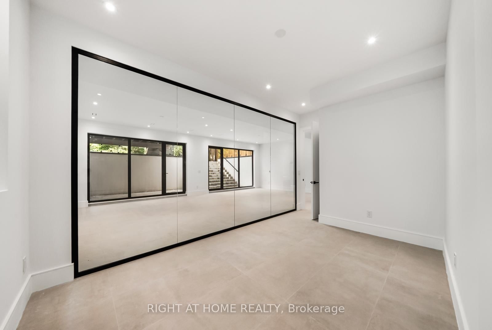 1205 Canterbury Road • Mississauga, ON photo 38
