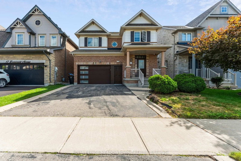 15 Learmont Avenue