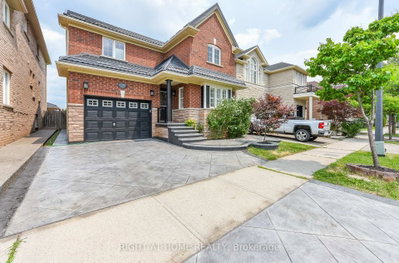 696 Caldwell Crescent • Milton, ON photo 3