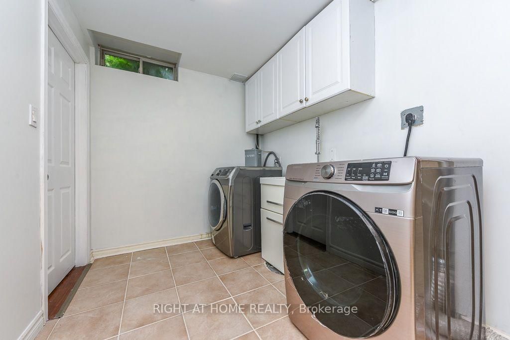 696 Caldwell Crescent • Milton, ON photo 44