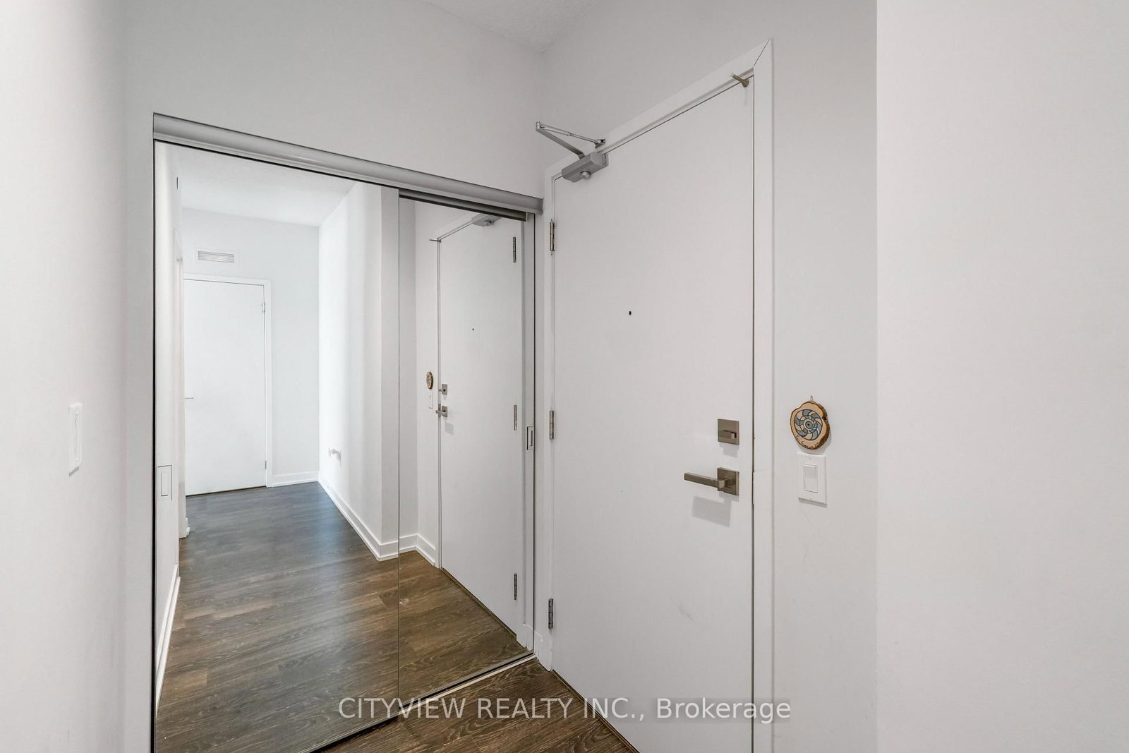 4055 Parkside Village Drive • #1818 • Mississauga, ON photo 5