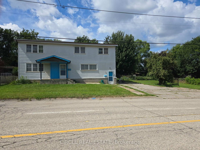 4 3rd Side Road S