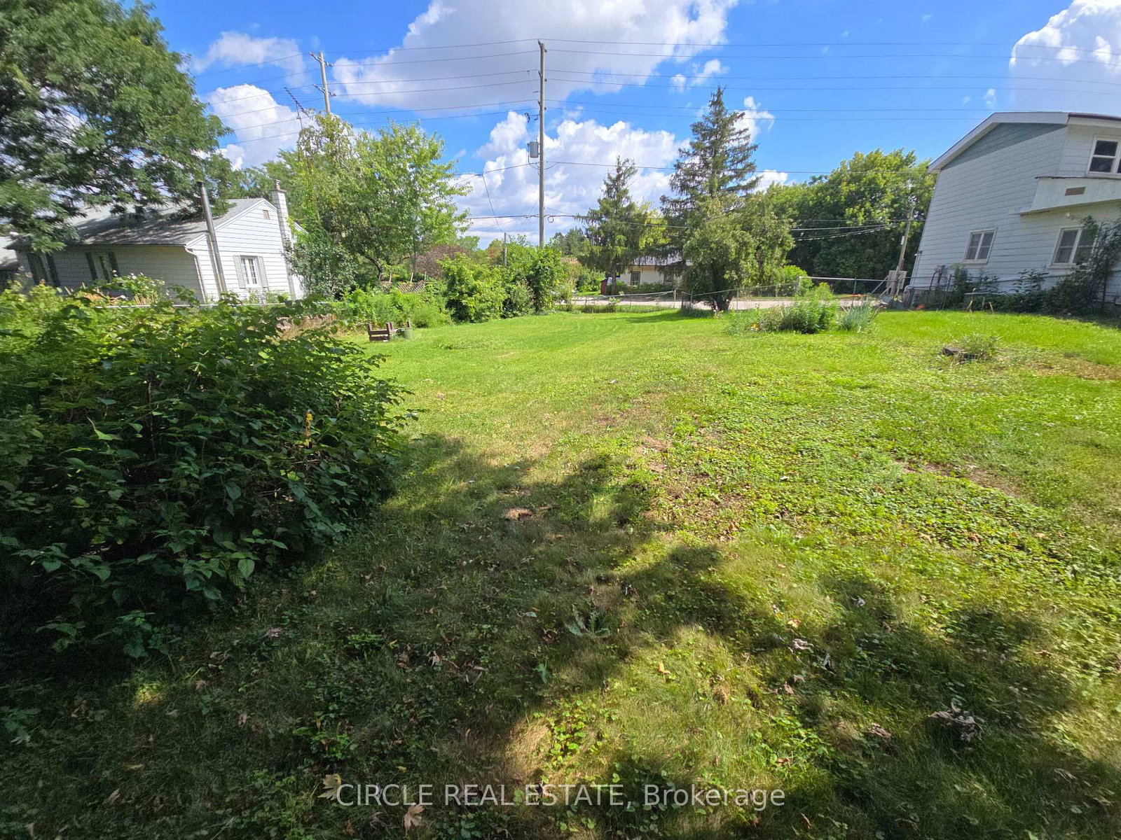 4 3rd Side Road S • Milton, ON photo 6