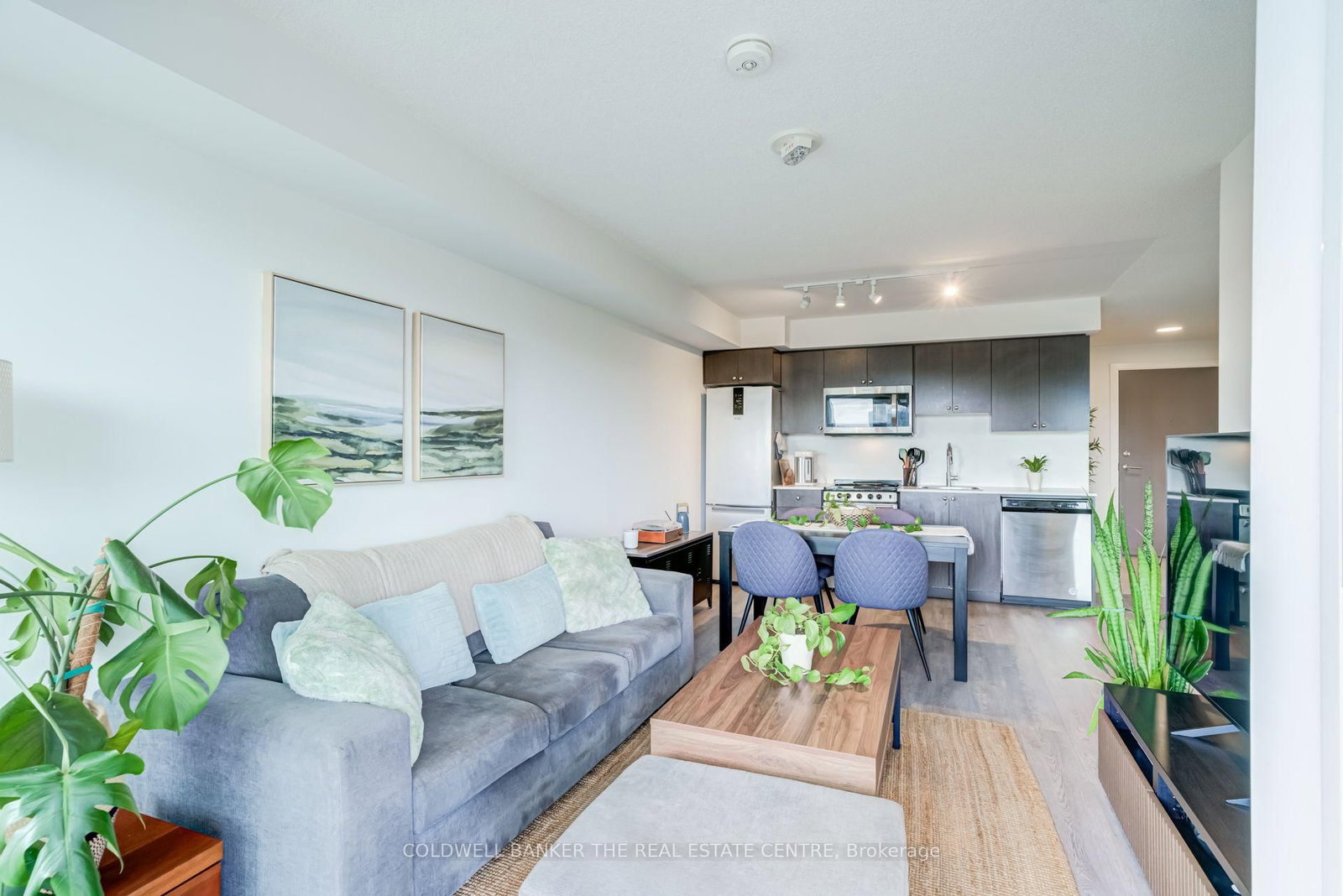 10 Wilby Crescent • #412 • Toronto, ON photo 19