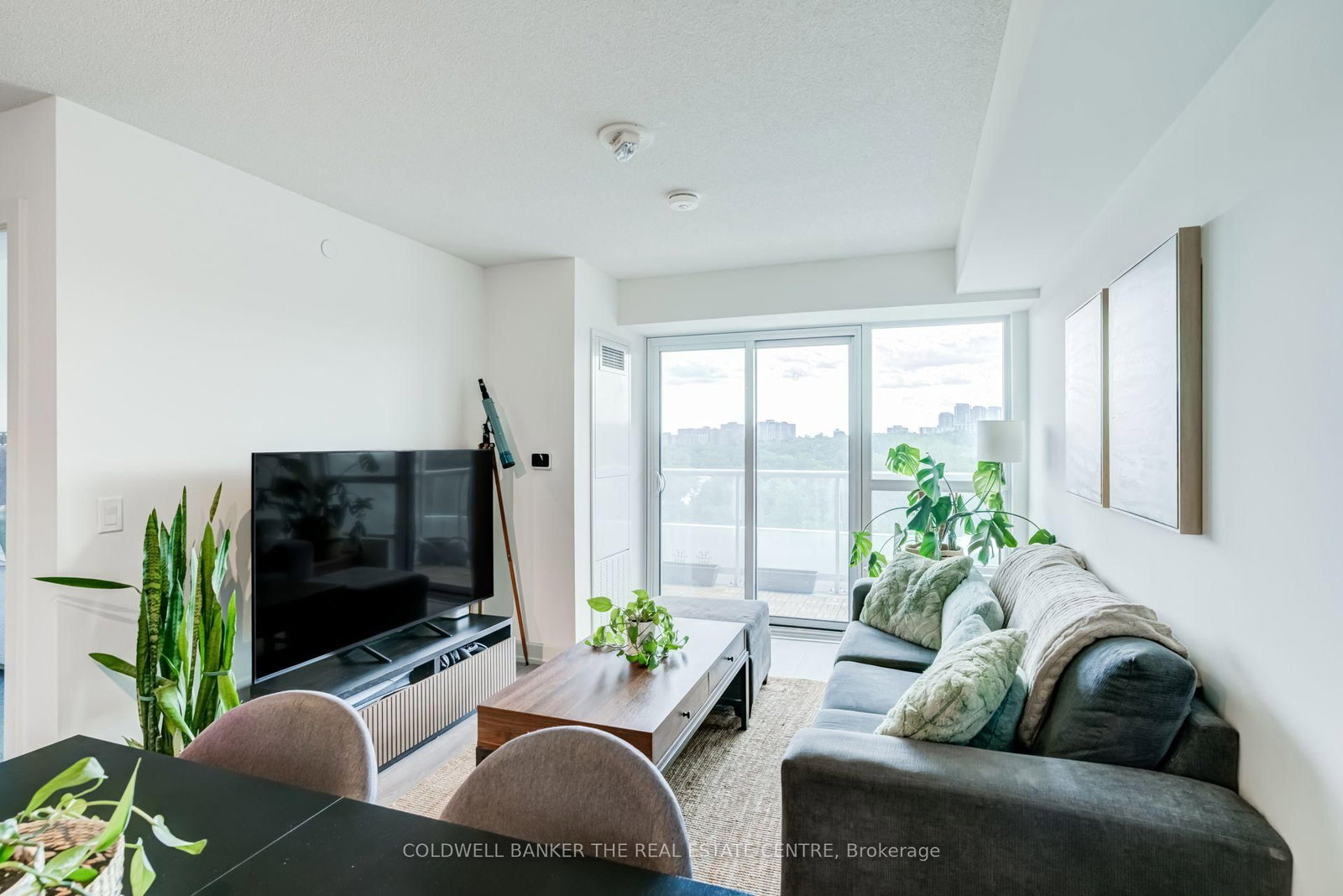 10 Wilby Crescent • #412 • Toronto, ON photo 21