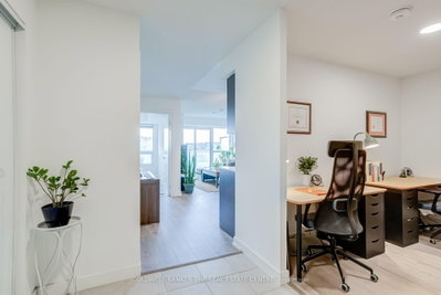 10 Wilby Crescent • #412 • Toronto, ON photo 8