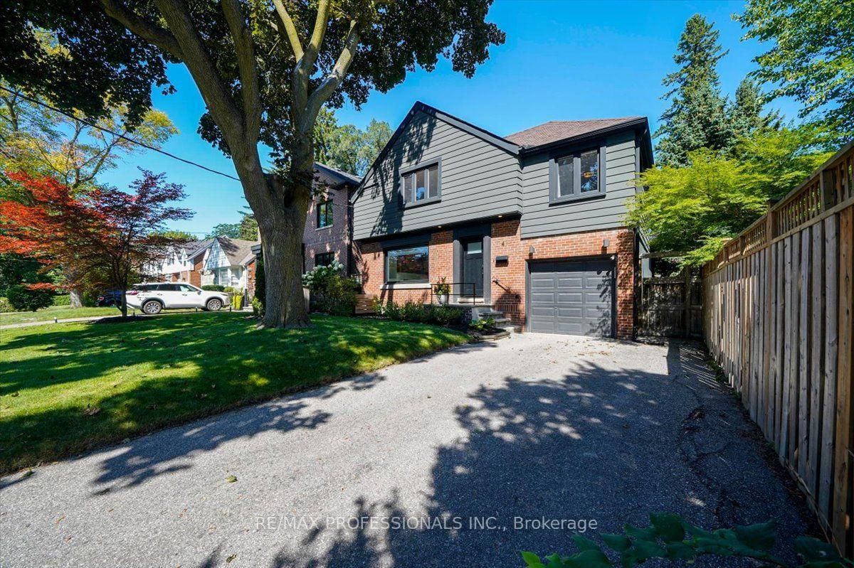 4 Winston Grove • Toronto, ON photo 3