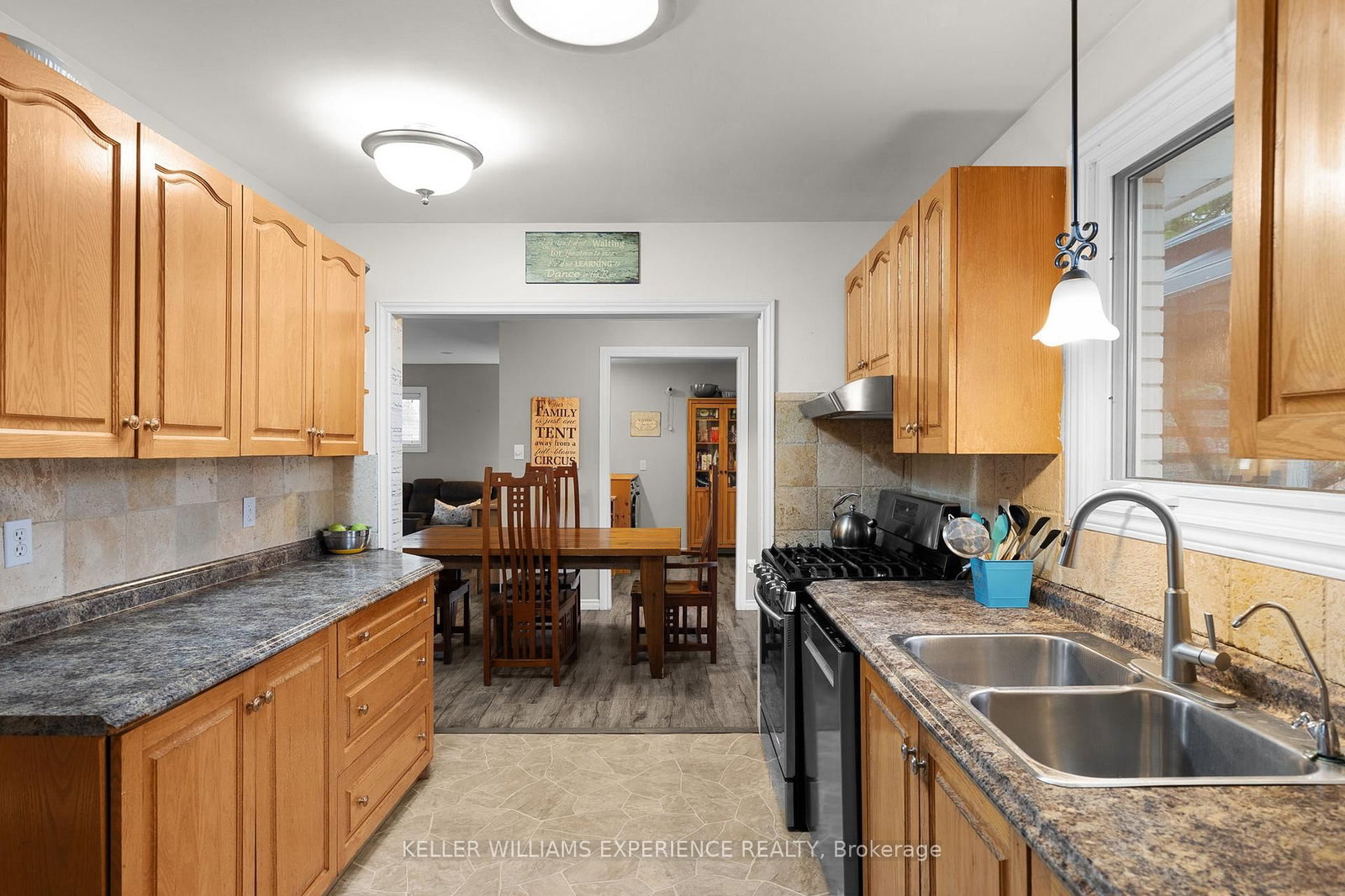 27 Rustic Crescent • Orangeville, ON photo 12