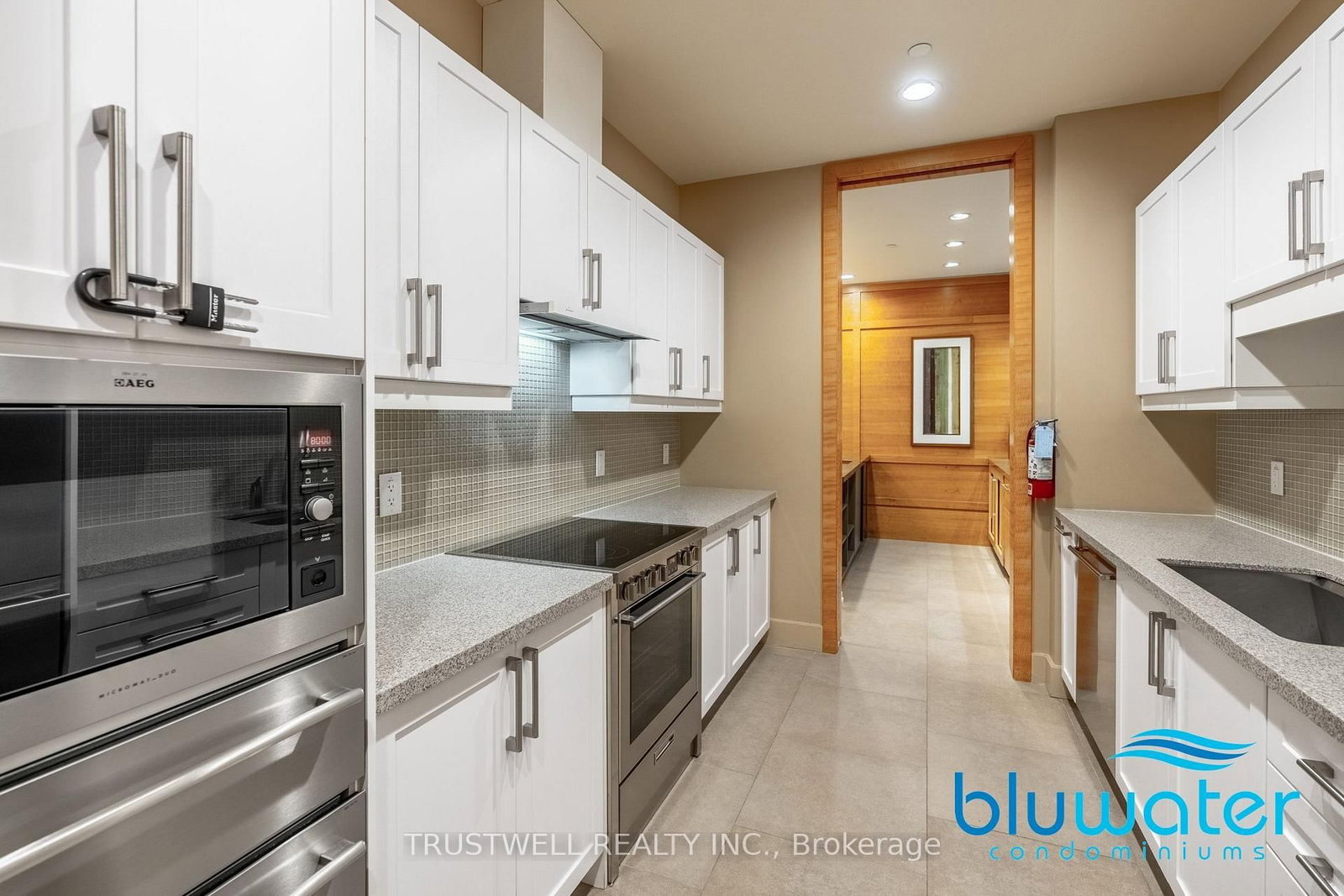 3500 Lakeshore Road W • #720 • Oakville, ON photo 39