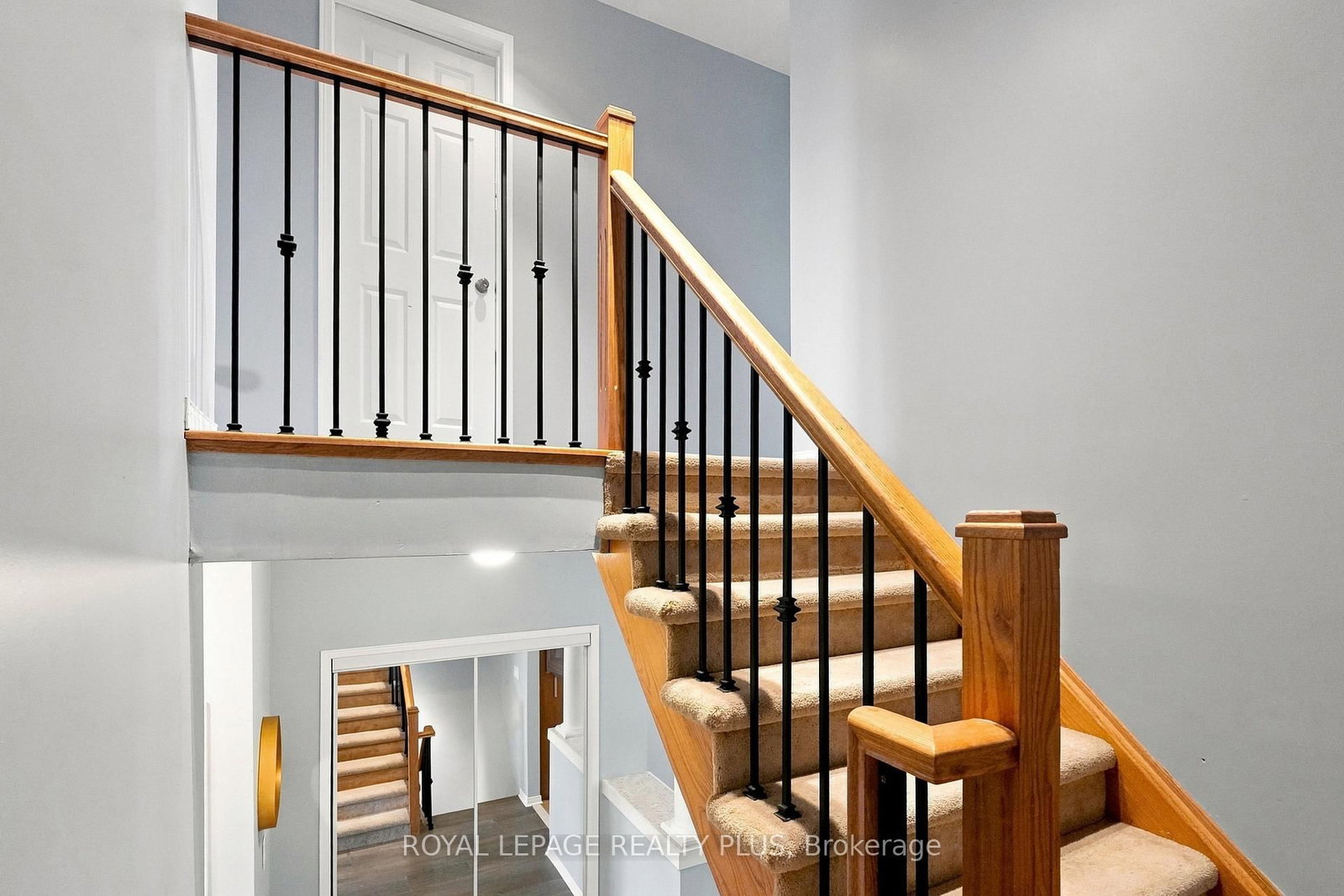 2333 Sutton Drive • Burlington, ON photo 17