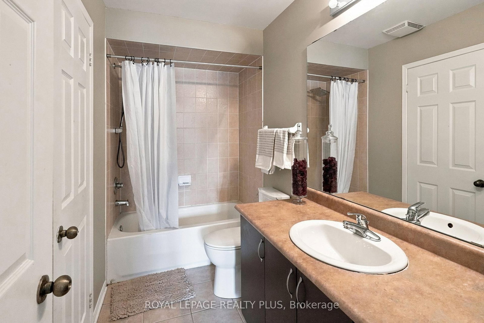 2333 Sutton Drive • Burlington, ON photo 21