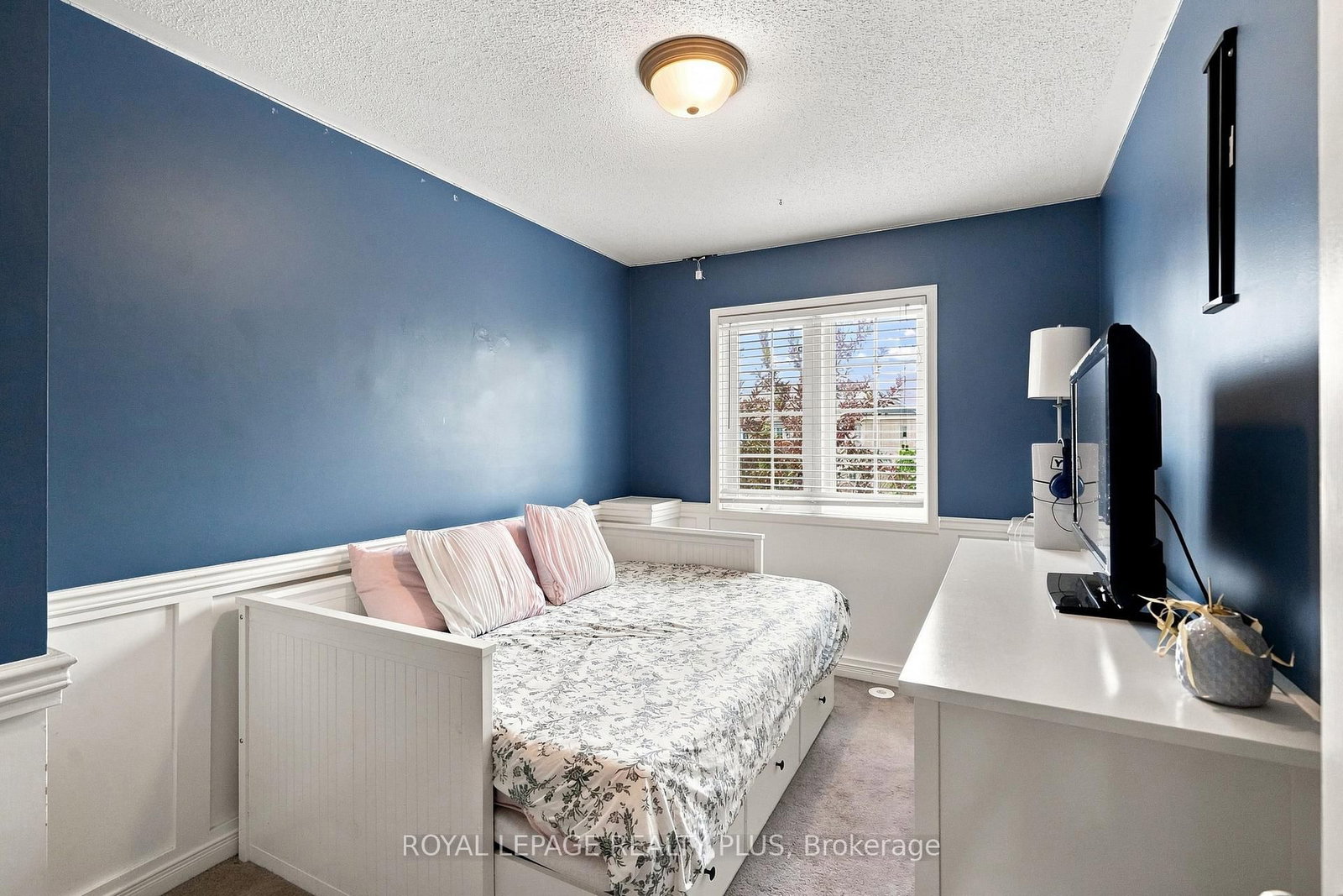 2333 Sutton Drive • Burlington, ON photo 24