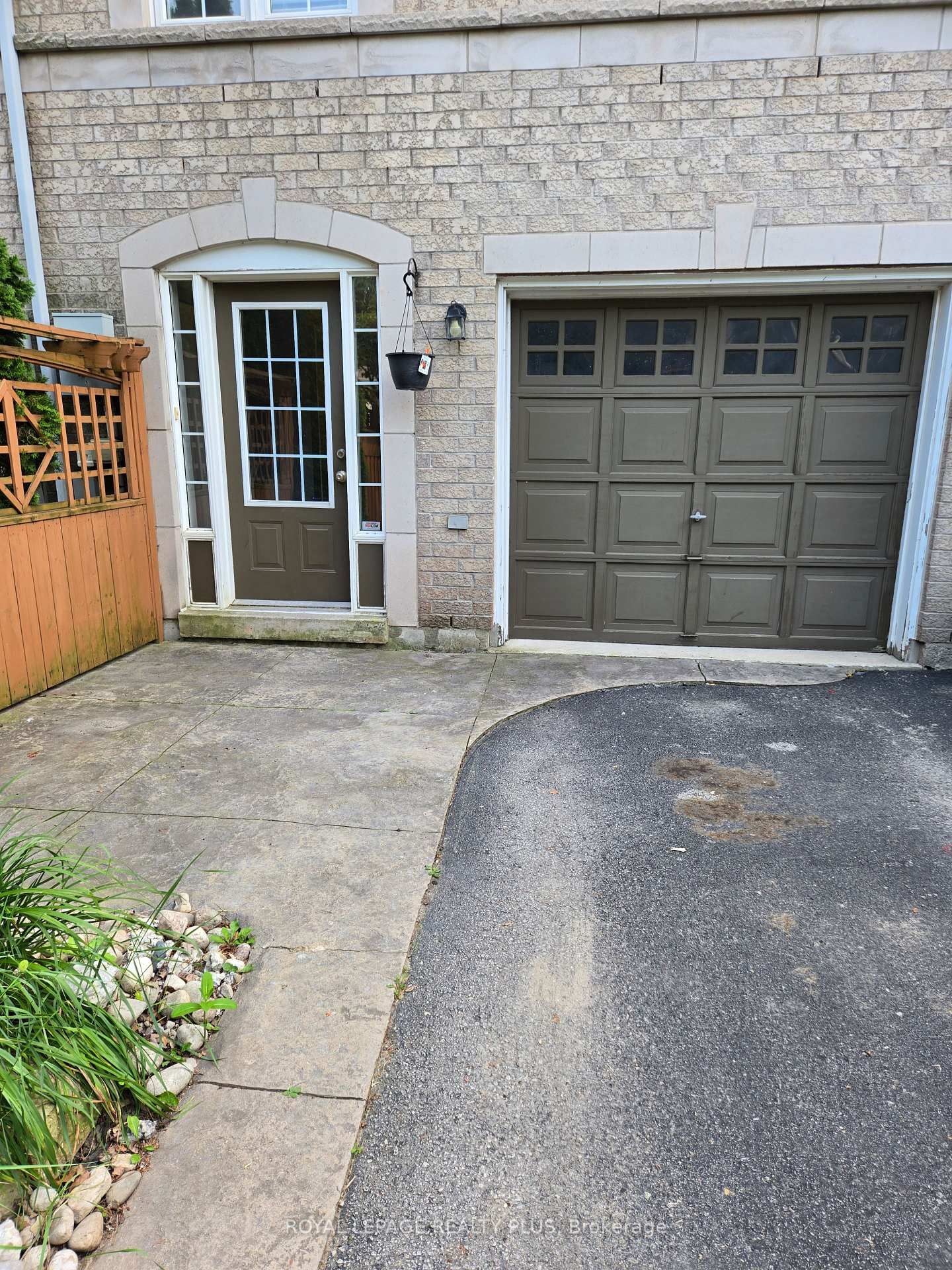 2333 Sutton Drive • Burlington, ON photo 38