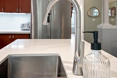 2333 Sutton Drive • Burlington, ON photo 8