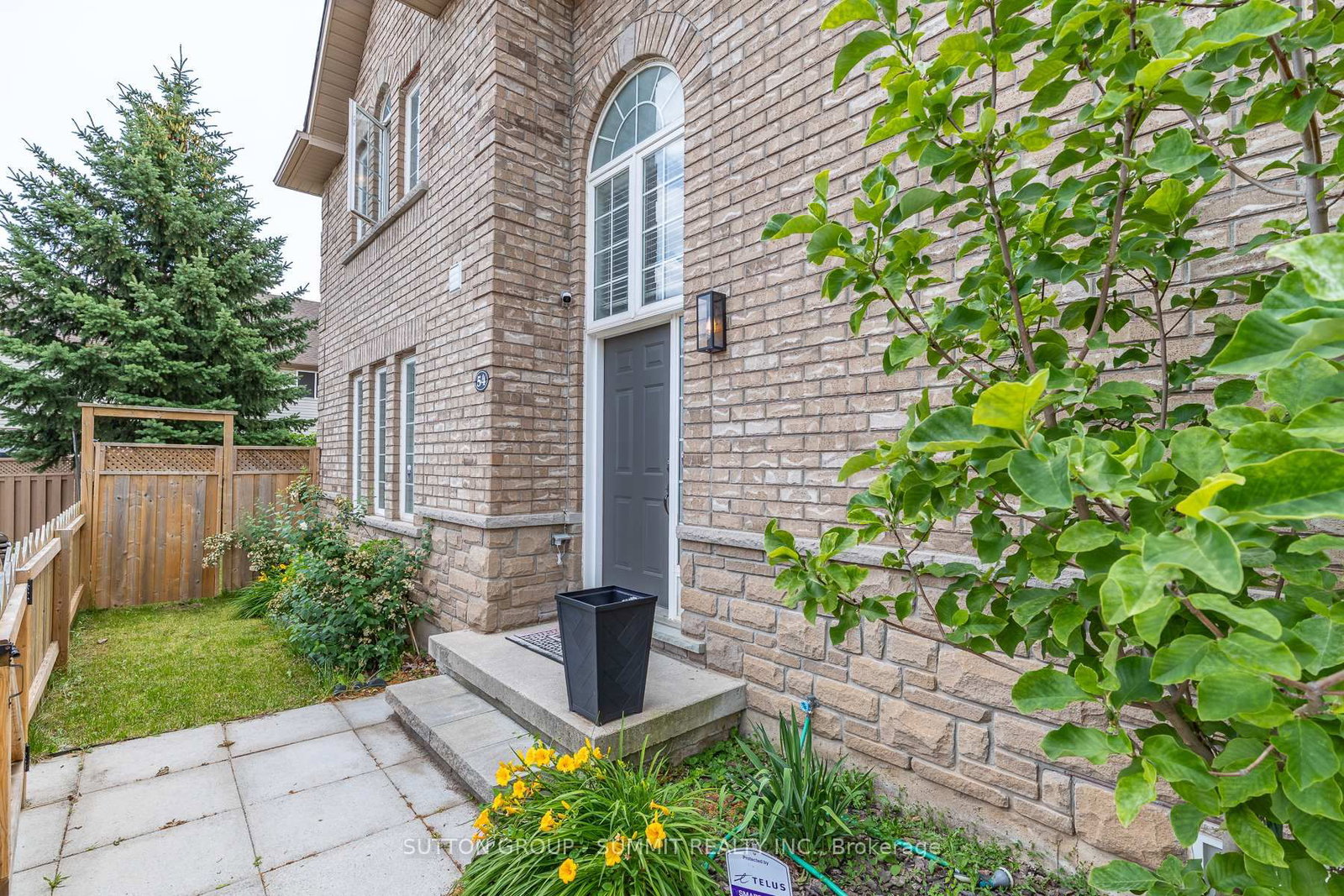 4055 Forest Run Avenue S • #54 • Burlington, ON photo 3