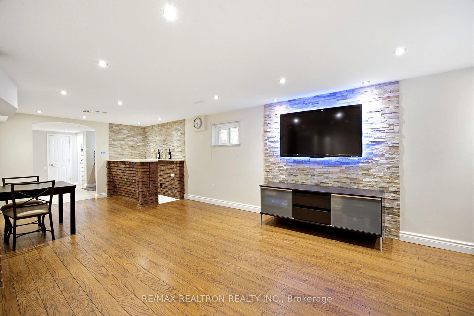 118 Surbray Grove • Mississauga, ON photo 25