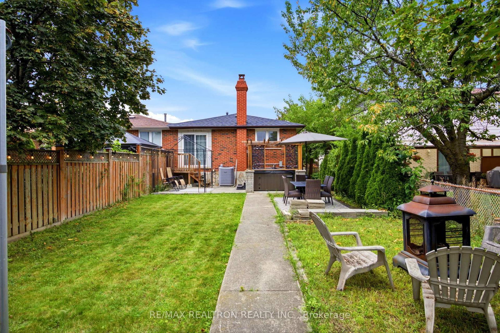 118 Surbray Grove • Mississauga, ON photo 31