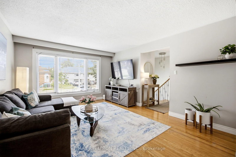 118 Surbray Mississauga,ON L5B 2E1 — Photo 4