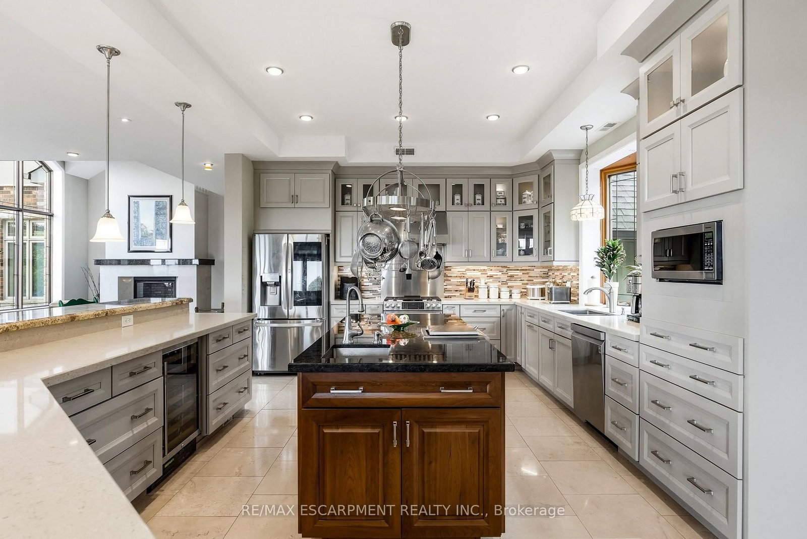 1296 Dundas Street • Burlington, ON photo 11