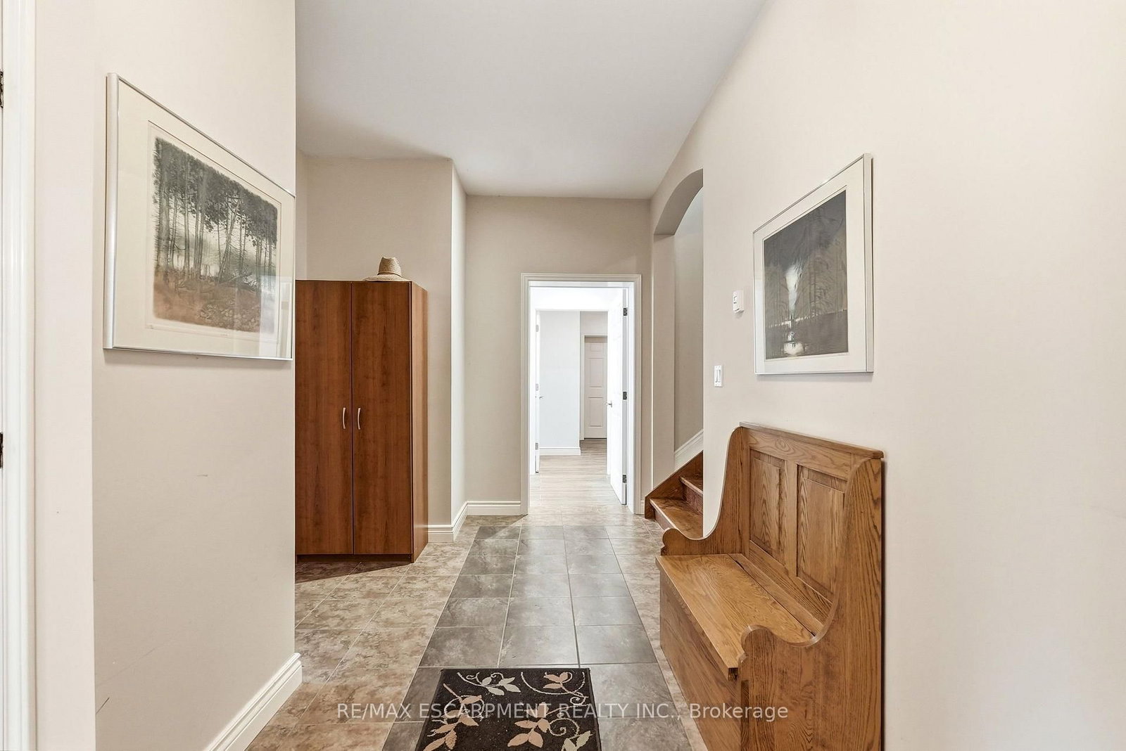 1296 Dundas Street • Burlington, ON photo 34