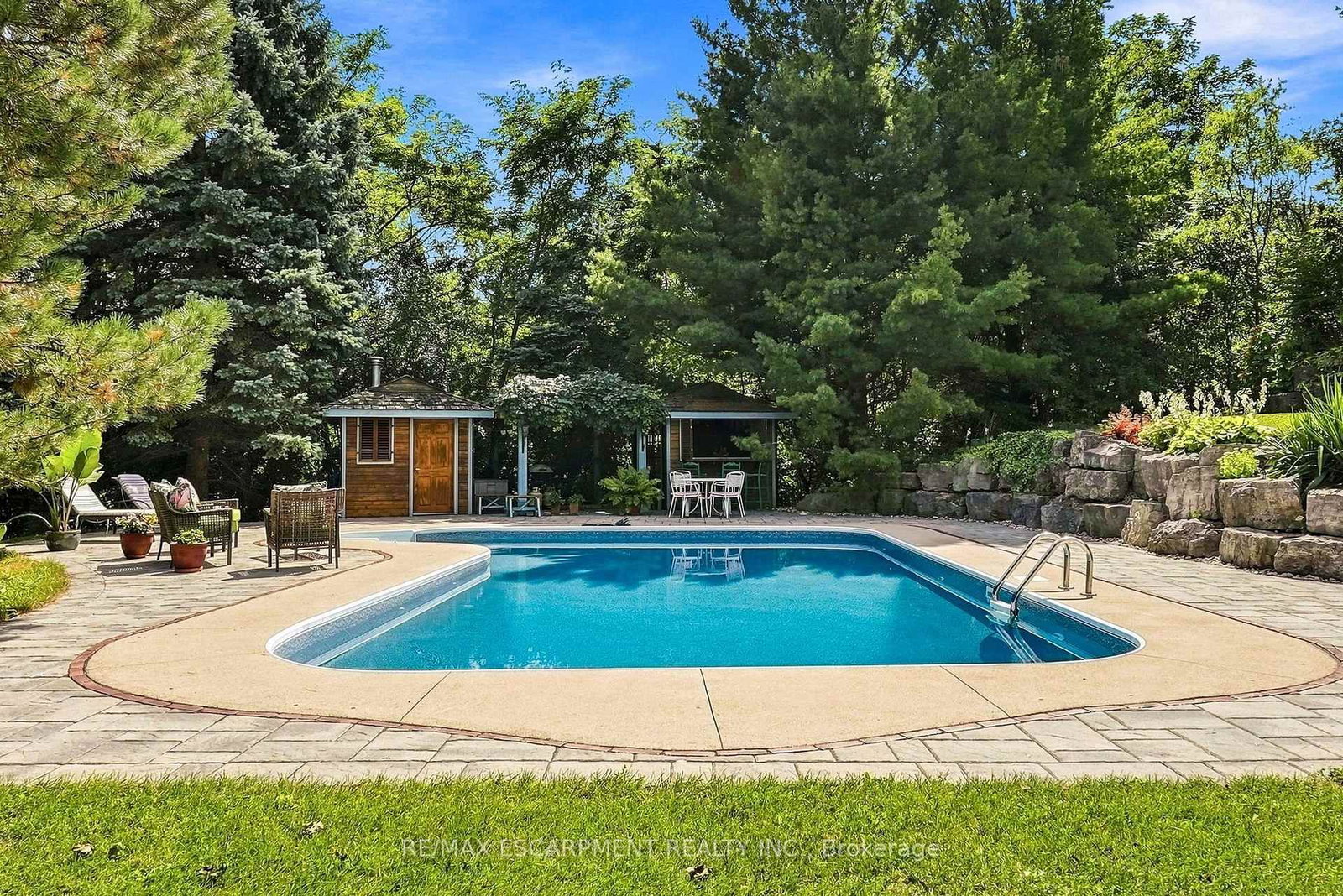 1296 Dundas Street • Burlington, ON photo 38